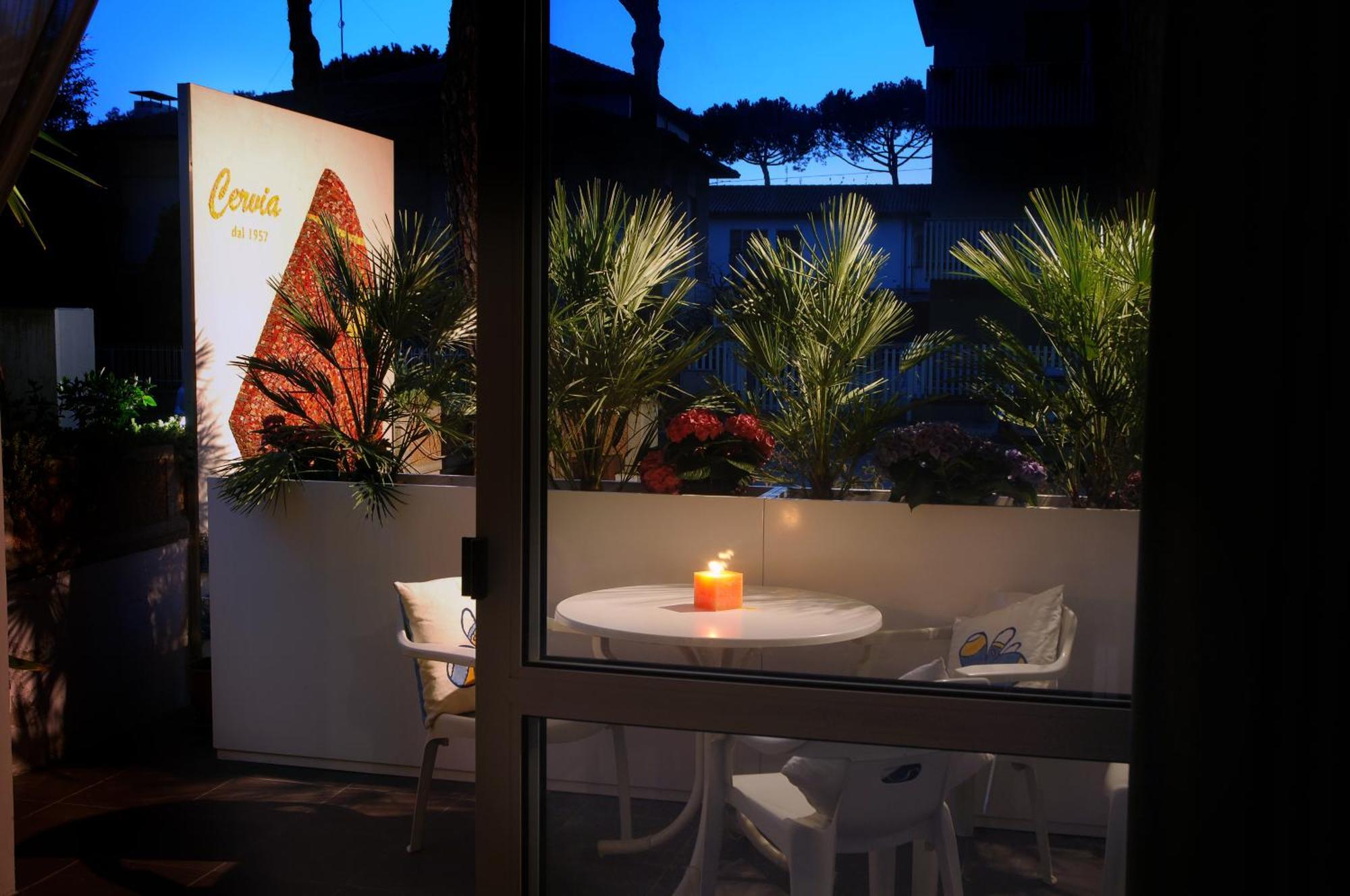 Hotel Eros Residence Cervia Ngoại thất bức ảnh