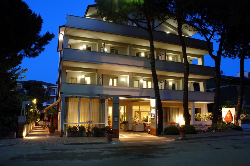 Hotel Eros Residence Cervia Ngoại thất bức ảnh